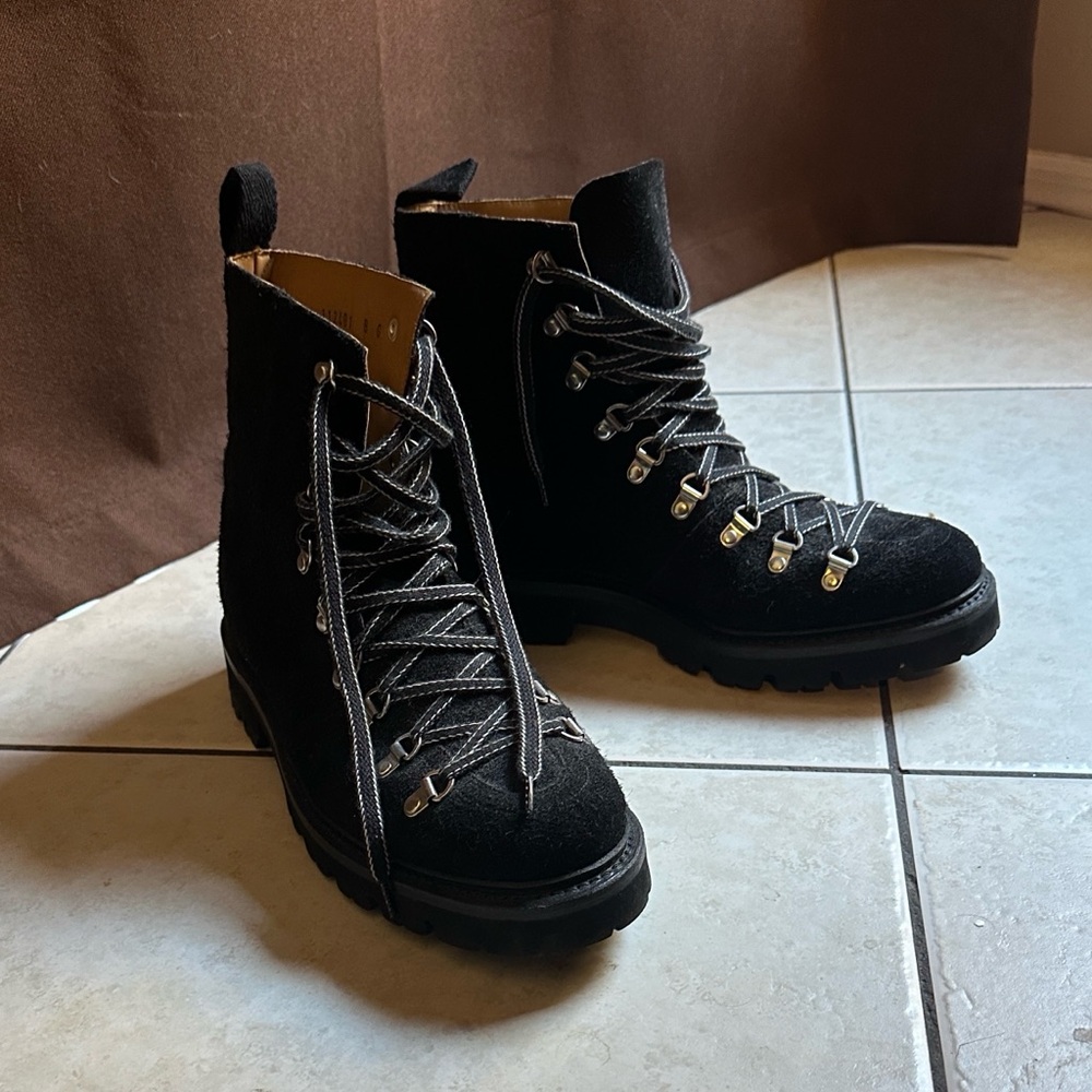 Grenson Black Men's Boots - cannot verify authenticity